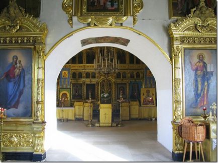 Церква покриву пресвятої богородиці в Філях