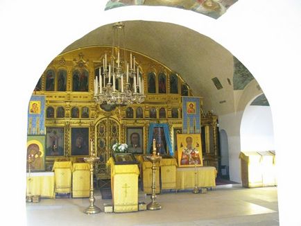 Церква покриву пресвятої богородиці в Філях