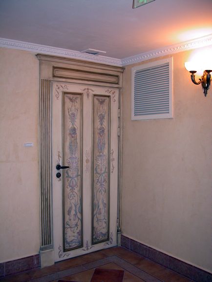 Decorarea ușilor interioare de vechi și de intrare cu mâinile lor, decorarea cu piatră decorativă și lichidă