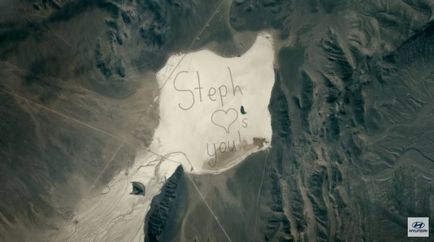 Fata a pictat deșertul pentru a trimite un mesaj către Papă în spațiu