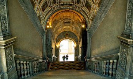 Dózse-palota Velence, kecses és kíváncsi szépség titkát