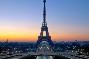 Turnul Eiffel, preturile la bilete la Paris, cum sa ajungi acolo, fotografii si videoclipuri