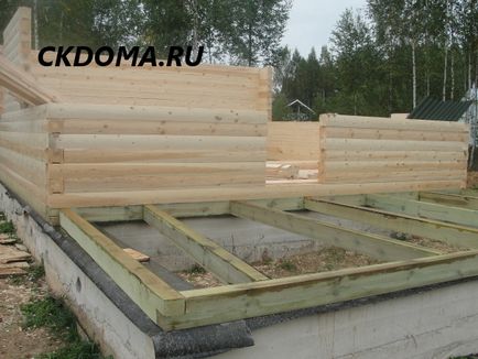 Фото будинку брусового і Шаховському районі, етапи будівництва будинку Шаховська, збірка зрубу, укладання