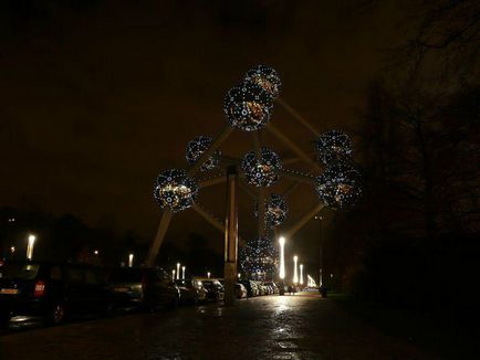 Futurisztikus Atomium (Brüsszel, Belgium)