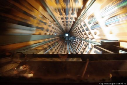 Futurisztikus Atomium (Brüsszel, Belgium)