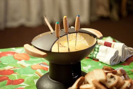 Ce ar trebui să fie vasele pentru fondue