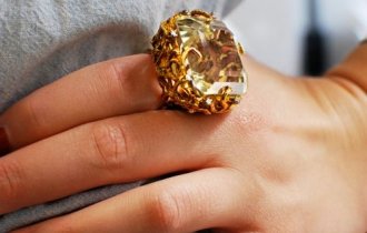 Cum sa poarte un inel pe degetele unei femei este frumos cum sa poarte inele pe mainile tale la moda si stilat, 35 fotografii