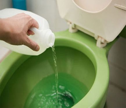 Hogyan tisztítsa meg a WC-csésze a vizelet kő, és távolítsa el, oly módon, hogy tisztítsák meg és távolítsa el