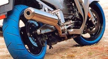 Cum să schimbați pneurile pe o motocicletă și să o utilizați în mod corespunzător