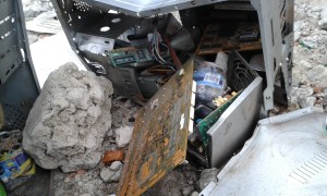 Cum să explodezi în mod corespunzător un computer pentru noul an