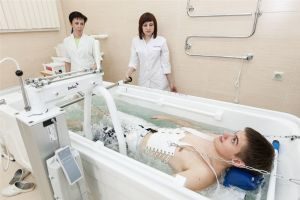 Cum se testează tracțiunea spinală subacvatică și contraindicațiile