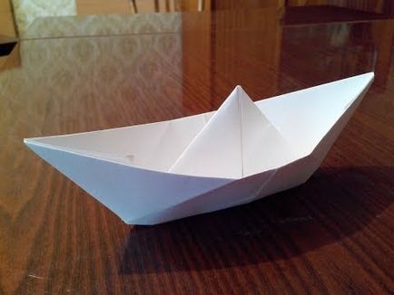 Hogyan készítsünk egy csónakot papír origami csónak vagy ladik