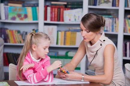 Cum să alegi un vorbitor terapeut pentru un copil