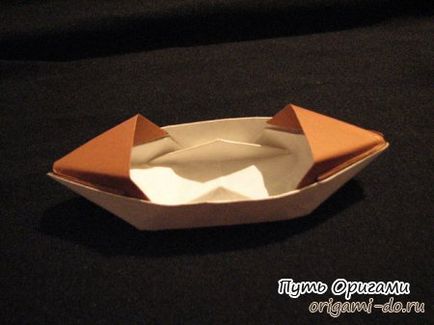 Canoe din hârtie - modul de origami