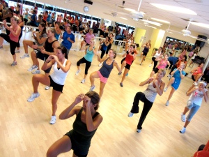 Kick aerobic crea corpul tau - body body - culturism, sport, fitness