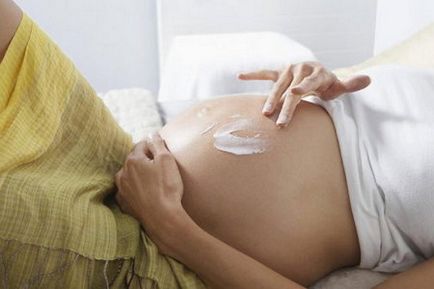 Crema din vergeturile pentru femei gravide este o cremă bună și analizează ce remediere este mai bună împotriva vergeturilor