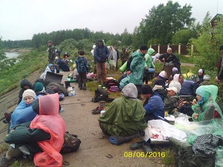 Procesiunea către marele râu (note și fotografii ale unui martor ocular)