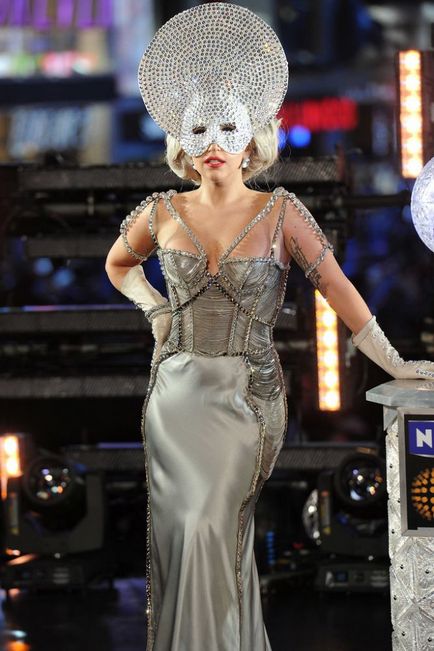 Lady Gaga 28 de ani de modă șocantă