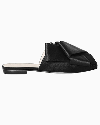 Divatos öszvérek, nagyi és flip-flop a tavaszi-nyári kollekciók Chloe, Alexander Wang, Fendi, Marni,