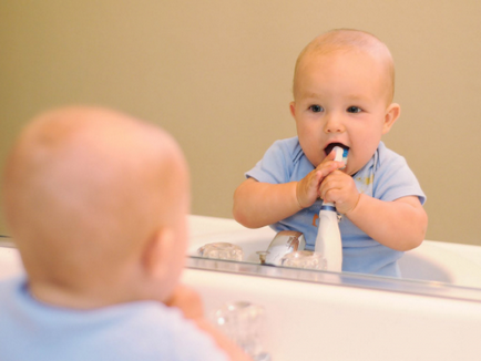A szájpenész a nyelv csecsemők, kezelése candidiasis csecsemők okai