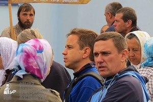 Egy nap egy nagy vallási menet (országos menet) Egy nap egy nagy vallásos körmenet