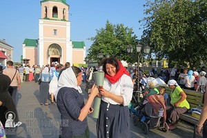 Într-o zi a marii procesiuni