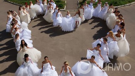 Fesztiválszervezőjét Fesztiválszervezőjét „Bride előváros” a szeretetről, a szeretet és Dzhigurda - interjú
