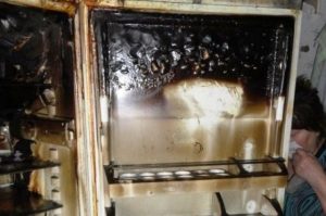 Від чого загоряються холодильники - виїзна служба ремонту