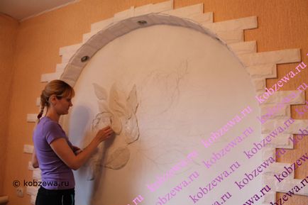 Panno cu trandafiri și piatră decorativă pentru tapet, studioul de artă natalya kobzeva
