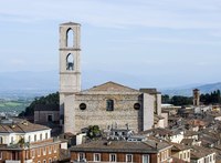 Perugia - Atracții, Festivaluri, Alimentație, Baruri, Transport - Cum să ajungeți la Perugia
