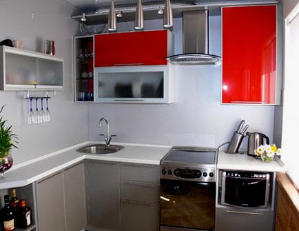 Планування кухні 6 квадратних метрів з холодильником в хрущовці і інших маленьких квартирах