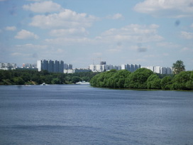 Пляжі строгино - загоряти і купатися в москві