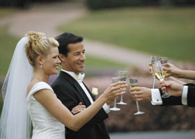 Alegem un toast de nunta frumos pe
