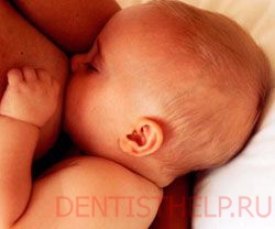 Alákínálás frenulum - Fogászat; vágja le a kantárt a nyelv és a felső ajak Moszkva (vágás) Alákínálás frenulum - Fogászat; vágja le a kantárt a nyelv és a felső ajak Moszkvában