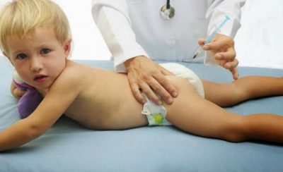 După vaccinare, copilul suferă de dureri de cap ce trebuie să facă