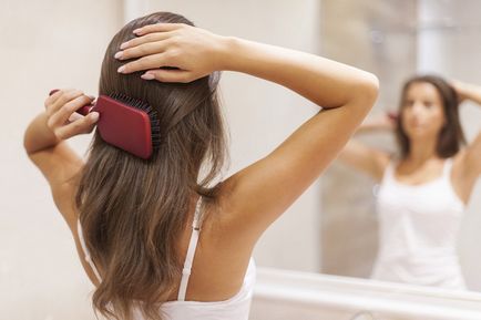 Правда і міфи про випаданні волосся