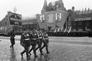 Az igazság és fikció a kultikus film szárnysegéd Őexcellenciája - orosz újság (szünet a polgárháború) Az igazság és fikció a kultikus film szárnysegéd Őexcellenciája - orosz újság