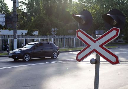 Reguli pentru trecerea trecerii de cale ferată