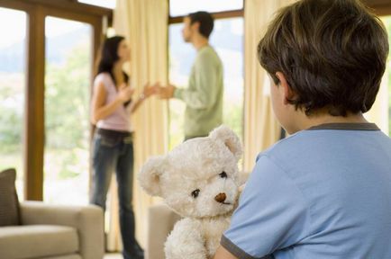 Hozzávetőleges menetrend, időbeosztás és a kommunikáció a gyermek a válás után