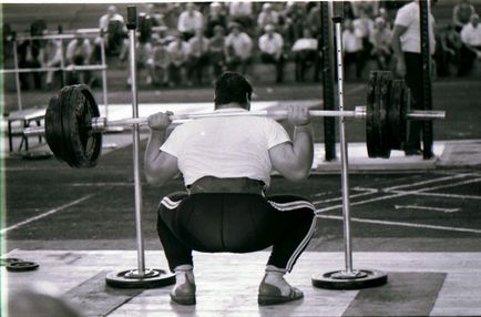 Squats în culturism și powerlifting 10 diferențe importante - cavaler