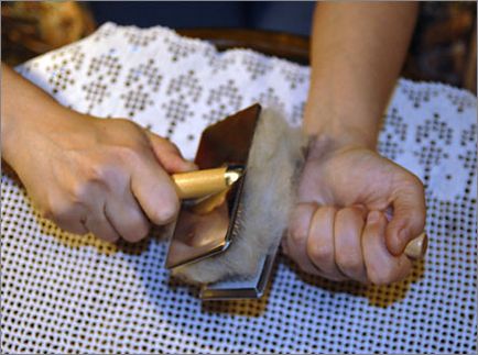 Spinning de păr de câine - pieptănare de lână