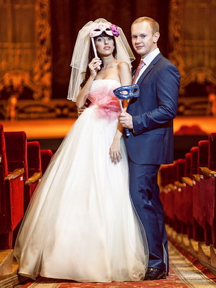 Stiluri de costume de nunta rusesti si Kazhual