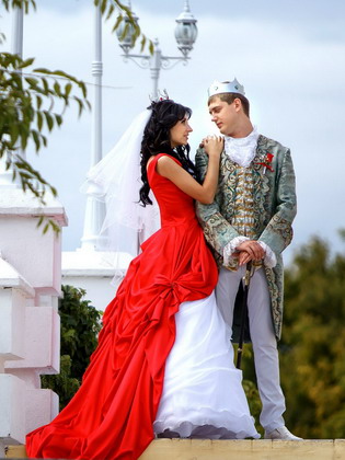 Stiluri de costume de nunta rusesti si Kazhual