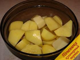 Свинина з ананасами і картоплею (рецепт)