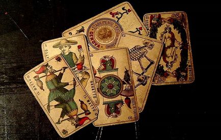 Tarot a inversat 4 cărți de valoare într-o relație, o combinație de patru