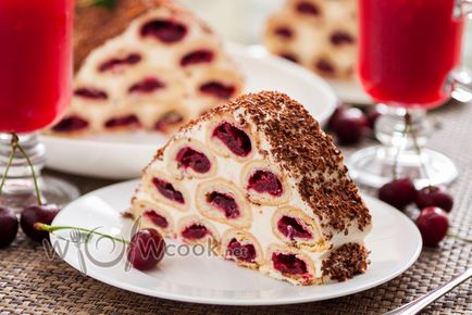 Торт - монастирська хата - з вишнею, рецепт з фото крок за кроком