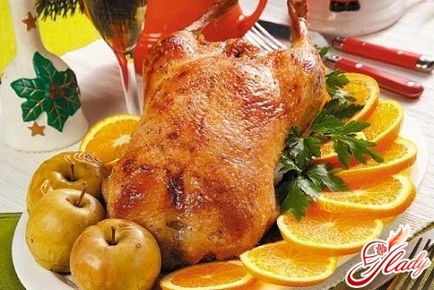 Duck cu orez și mere - este delicios!