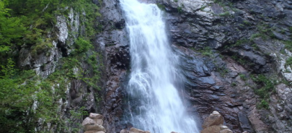 Vízesés fekete sámán (vízesés) Waterfall fekete sámán