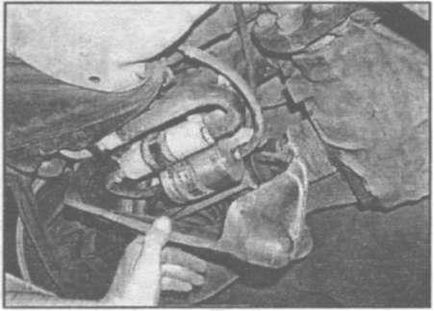 Înlocuirea filtrului de combustibil cu mercedes-benz w202