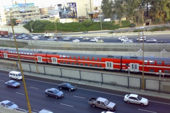 Transportul feroviar în Tel Aviv - arrivo